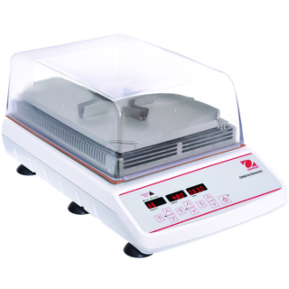 Incubating Microplate Shaker
